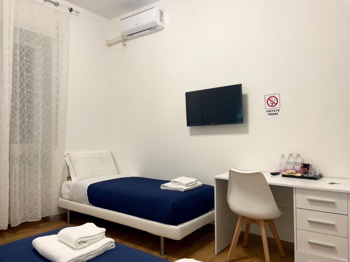 Nuovo Confortini Rooms Sunday ヴェローナ エクステリア 写真