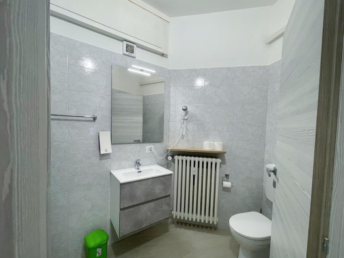 Nuovo Confortini Rooms Sunday ヴェローナ エクステリア 写真
