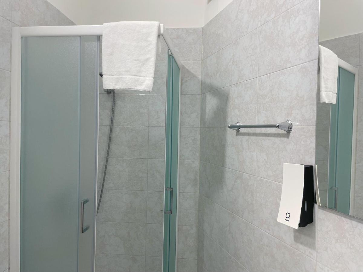 Nuovo Confortini Rooms Sunday ヴェローナ エクステリア 写真